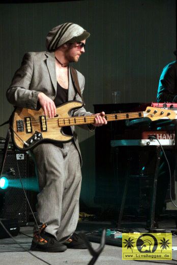 Yellow Cap (D) 10. Dynamite Ska Festival - Felsenkeller, Leipzig 03. November 2012 (7).JPG